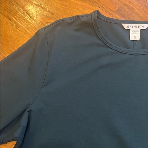 Athleta Women’s NEW Essential Top Long Sleeve Green Cypress XL Lightweight - Picture 6 of 16
